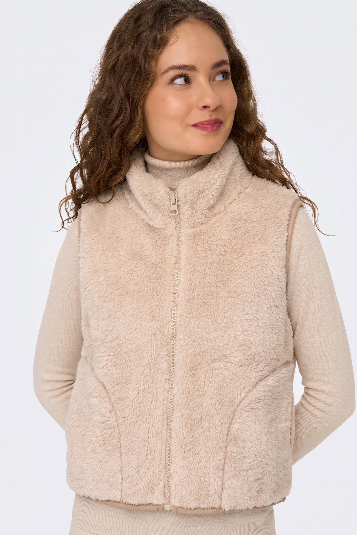 Faux Fur Gilet Beige Fluffy Women