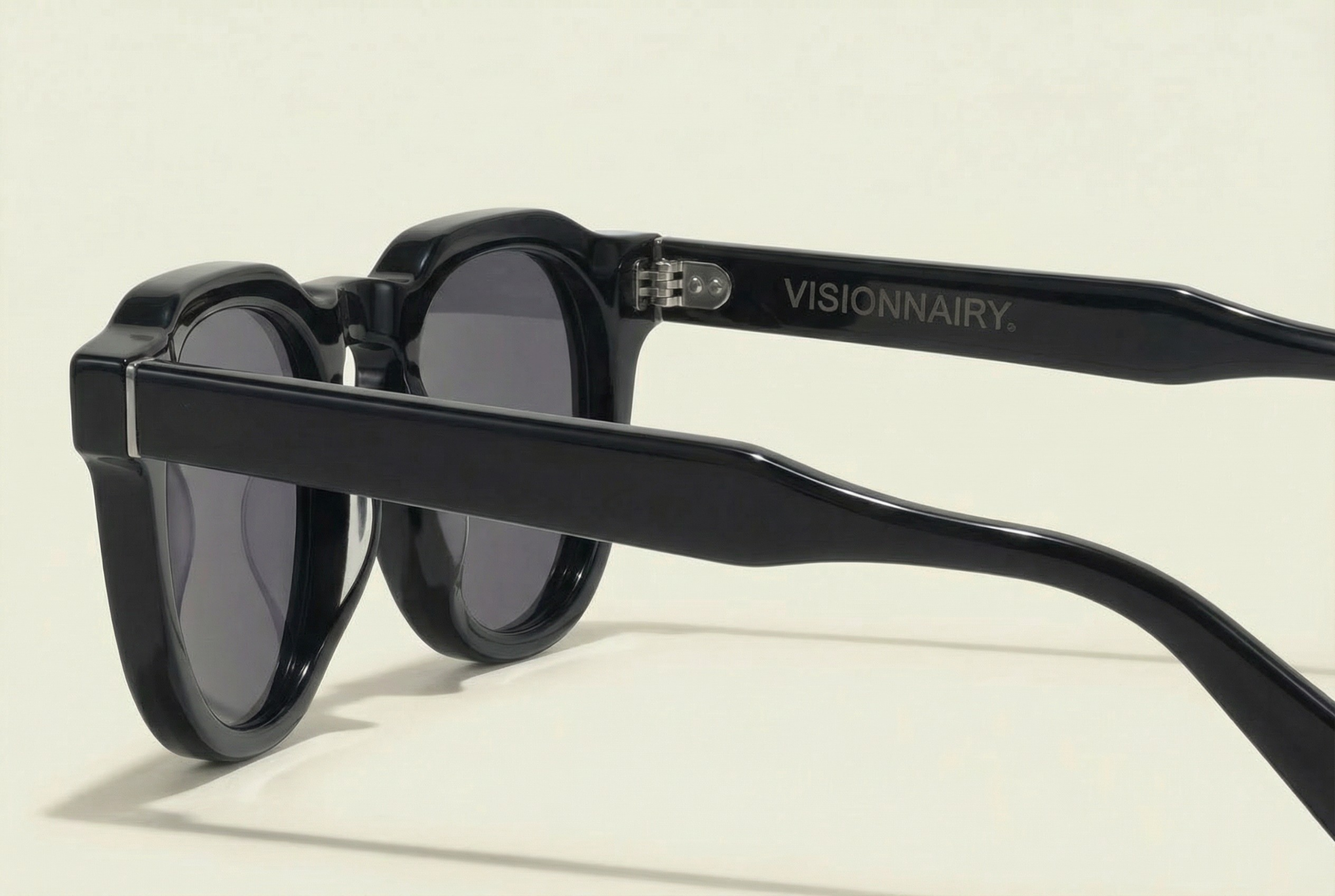 Vision 002 - Black